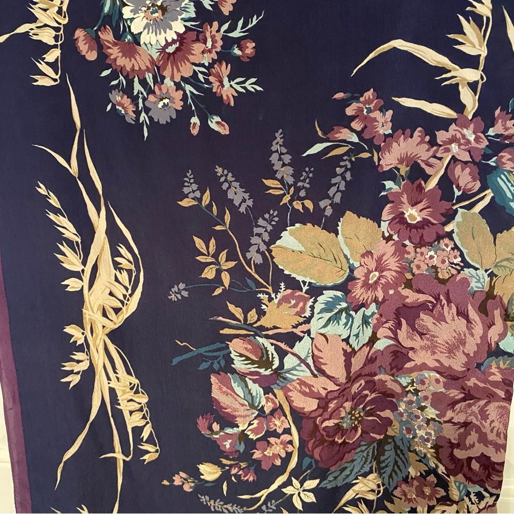 LAURA ASHLEY SCARF PURLE BLUE TAN CREAM FLORAL SILK SQUARE - Picture 5 of 9